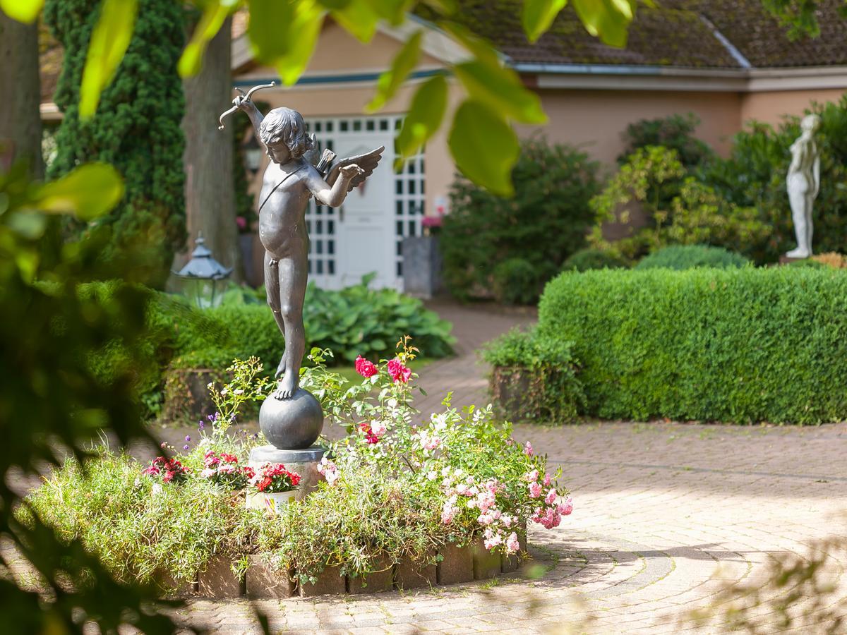 Hotel Gaestehaus Schloss Bothmer Schwarmstedt Exterior foto